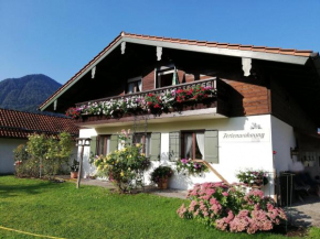 Ferienwohnung Emilia mit Bergblick (Osten)